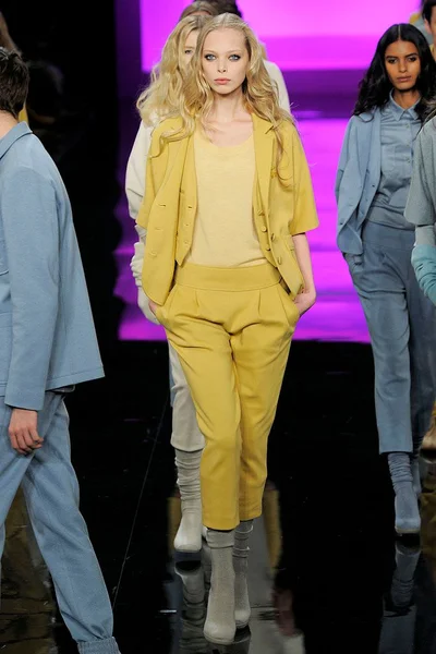 Look 47